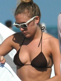 Chloe Sevigny showing her nice boobs and hairy pussy