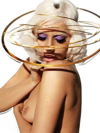 Lady Gaga shows her nice boobs