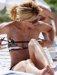 AnnaLynne McCord nipple and pussy slip shots