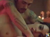 Anne Hathaway topless sex scene