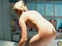 Amy Smart taking her clothes off before bath