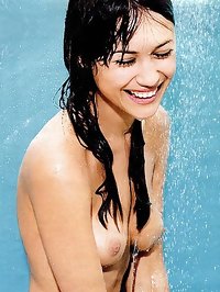 Sexy Olga Kurylenko posing totally naked