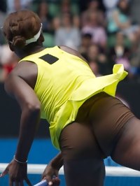 Venus Williams looks like naked