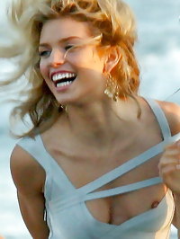 Annalynne McCord shows her hard nipples