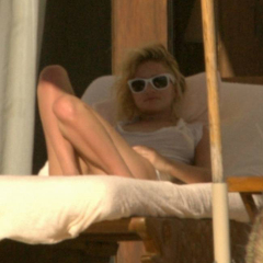 Ashley Olsen nude