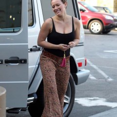 Hilary Duff nude