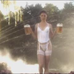 Julie Bowen nude