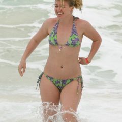 Kelly Clarkson nude