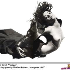 Lisa Bonet nude