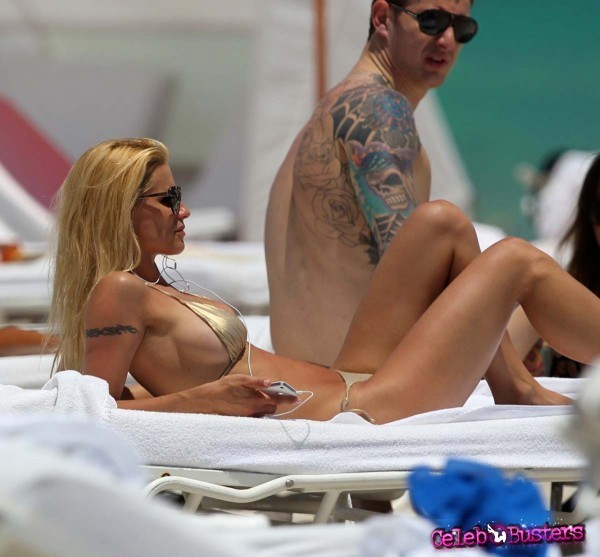 About Michelle hunziker sexy nude Michelle hunziker sexy nude thanks