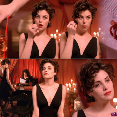 Sherilyn Fenn nude