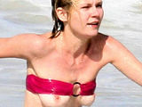 Kirsten Dunst Paparazzi Oops Pics
