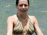 Alyson Hannigan Paparazzi Bikini Photos