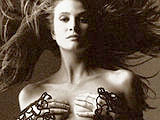 Angie Everhart Totally Nude Photos