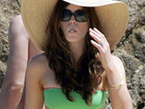 Kate Beckinsale Paparazzi Bikini Pics