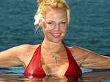 Katherine Heigl Posing In Sexy Red Bikini