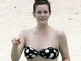 Liv Tyler paparazzi ass slip and bikini pics
