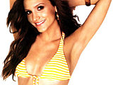 Ashlee Simpson looks sweet than never posing in a tiny bikinis