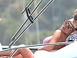 Jessica Simpson sexy concert & boobs shots