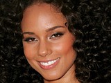 Alicia Keys exposed body in bikini