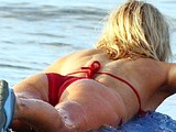 Heather Locklear wet ass in bikini