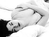 Rachel Weisz flaunts sexy cleavage & splendid legs