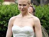 Nicole Kidman flashing slight slip of the nip in a sexy dress