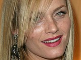Amber Valletta caught in hot bikini