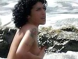 Amy Winehouse topless & upskirt pix