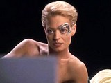 Jeri Ryan shows side boob and naked slender back