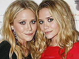 Mary-Kate and Ashley Olsen cuties sweet sisters exposing lotsa hot leg