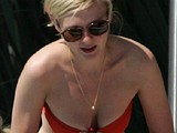 Kirsten Dunst nude in bath