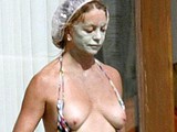 Goldie Hawn showing small nipples
