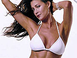 Lisa Snowdon tiny bikini poses and flaunting her deep cleavage