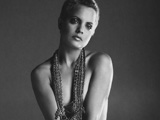 Mena Suvari and her ass disappoints us