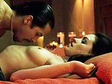Anne Hathaway exposing her seductive bare breasts