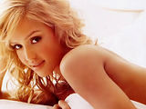 Jessica Alba Posing Naked