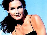 Tv-babe Angie Harmon Nude