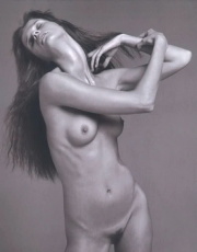 Carmen Kass nude picture
