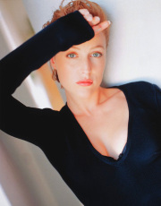 Gillian Anderson nude picture