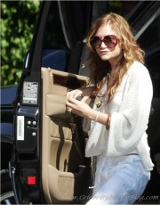 Mary Kate Olsen nude picture
