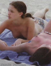Natalie Portman nude picture
