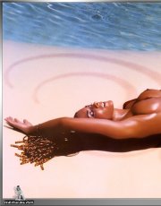 Randi Ingerman nude picture