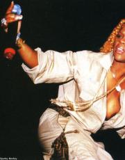 Singer Lil nude picture