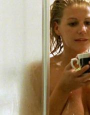 Sophie Schutt nude picture