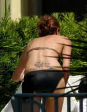 Angelina Jolie nude picture