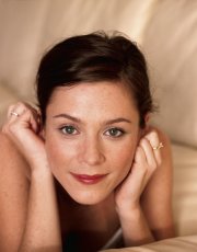 Anna Friel nude picture