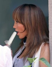 Jennifer Lopez nude picture