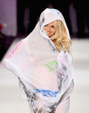 Pamela Anderson nude picture