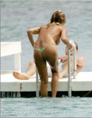 Rachel Hunter nude picture